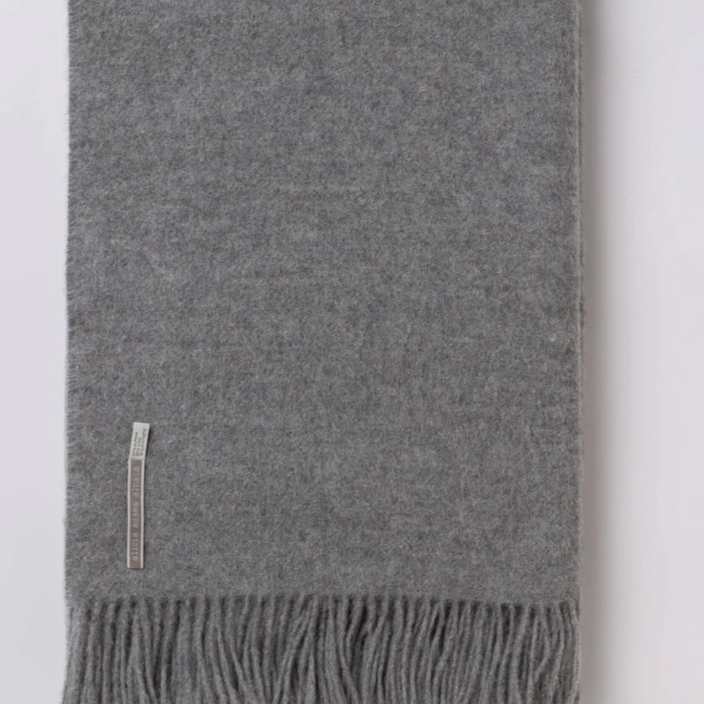 ALICIA ADAMS ALPACA - CANYON GRAY THROW beautiful condition Condition! With Tag!